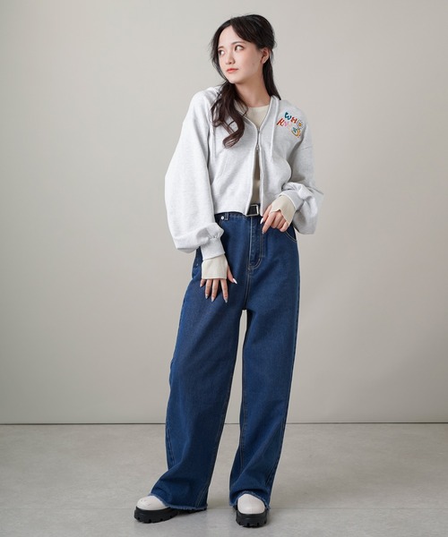 SPINNS（スピンズ）の「【5色展開】ワイドデニムパンツ　ボリュームデニム（デニムパンツ・レディース・ブラック/ブラック系その他/グレー系その他/ブルー系その他/ブルー・S/M）」の19枚目の写真