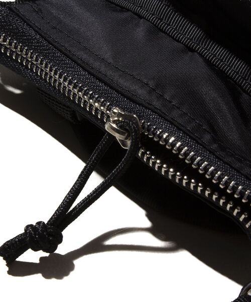 GLOSTER(グロスター)の「【GLOSTER/グロスター】ミリタリー マルチショルダーバッグ クロシェット付き ミニバッグ(ショルダーバッグ・メンズ・オリーブ/ベージュ/ブラック・FREE)」の4枚目の写真