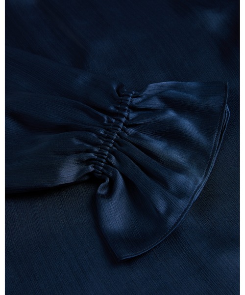 Ted Baker（テッドベーカー）の「JOANHA ハイネック　バックリボン ブラウス（シャツ/ブラウス・レディース・ダークブルー・2/0/3）」の4枚目の写真