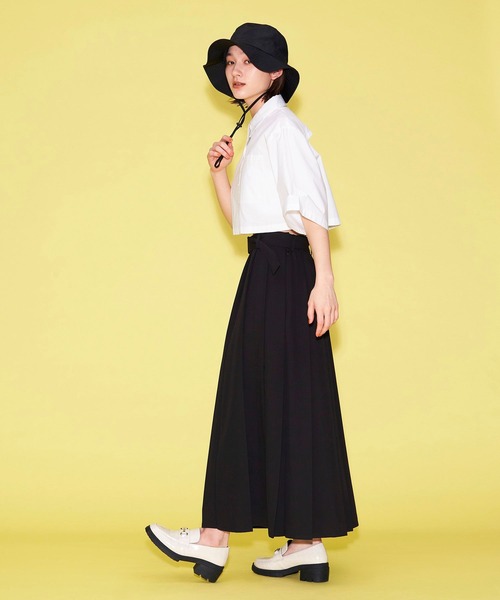 FOREVER 21(フォーエバー トゥエンティーワン)の「【MODE】カットアウト5分袖ショートシャツ(シャツ/ブラウス・レディース・ブラック/ホワイト・FREE)」の20枚目の写真