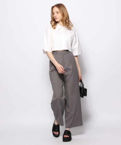 FOREVER 21(フォーエバー トゥエンティーワン)の「【MODE】カットアウト5分袖ショートシャツ(シャツ/ブラウス・レディース・ブラック/ホワイト・FREE)」の13枚目の写真