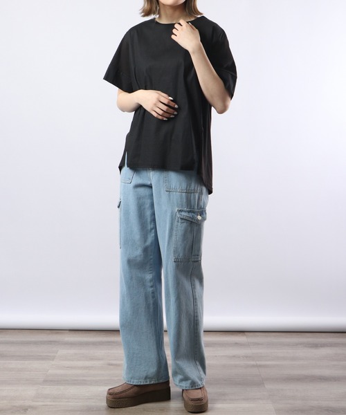 atONE(アットワン)の「atONE 異素材切り替え半袖Tシャツ(Tシャツ/カットソー・レディース・ブラック/オフホワイト・LL~3L/4L~5L/M-L)」の17枚目の写真
