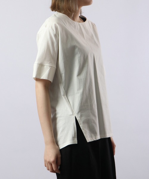 atONE(アットワン)の「atONE 異素材切り替え半袖Tシャツ(Tシャツ/カットソー・レディース・ブラック/オフホワイト・LL~3L/4L~5L/M-L)」の6枚目の写真