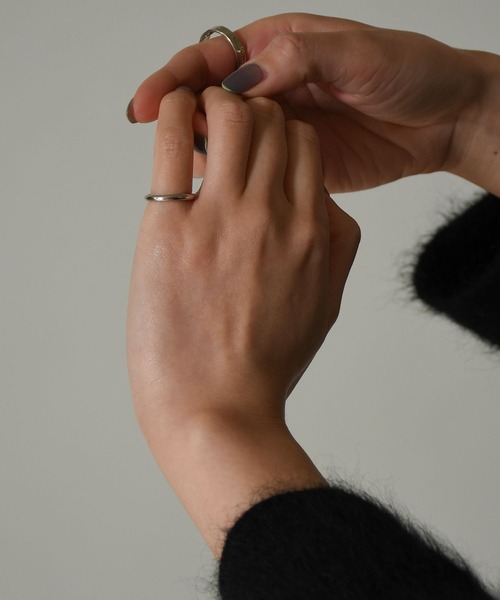 UNKNOWN.(アンノウン)の「【UNKNOWN.】リング / TAPERED(リング・レディース・シルバー・SMALL)」の2枚目の写真