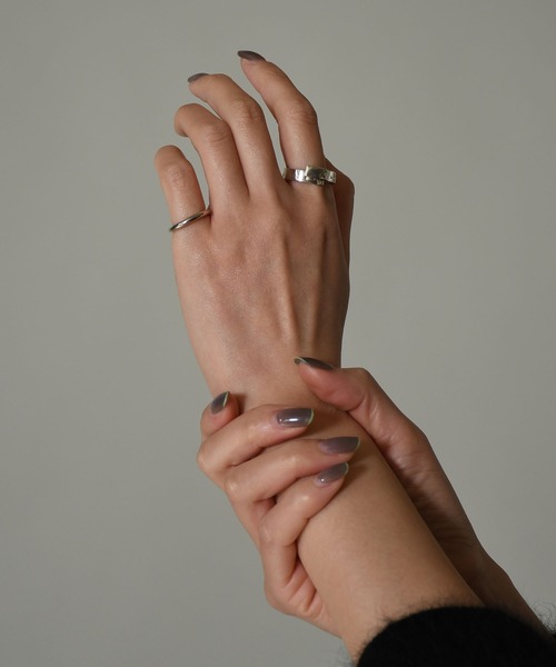 UNKNOWN.(アンノウン)の「【UNKNOWN.】リング / TAPERED(リング・レディース・シルバー・SMALL)」の7枚目の写真