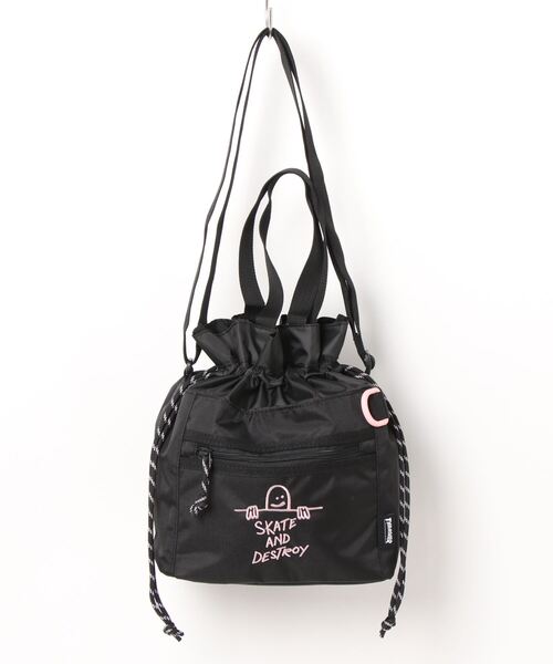 THRASHER（スラッシャー）の「GONZ SAD KINCHAKU SHOULDER BAG/スラッシャーきんちゃくショルダーバッグ（ショルダーバッグ・メンズ・ベージュ/ブラック×ホワイト/ブラック×ブルー/ブラック×ピンク・FREE）」の16枚目の写真