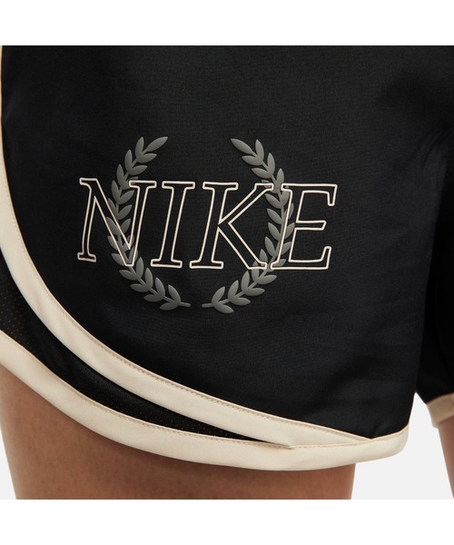 NIKE（ナイキ）の「ナイキ NIKE ナイキ DF テンポ グラフィック ショート（スラックス・レディース・ライラック/ブラック・L/S/M）」の4枚目の写真