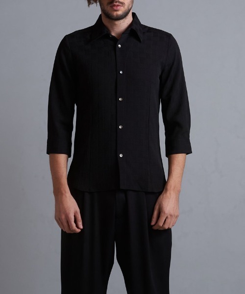 NO ID.(ノーアイディ)の「【NO ID.】Pattern 7th Sleeve Shirt / パターン 7分袖 シャツ(シャツ/ブラウス・メンズ・サックスブルー/ブラック/ホワイト・1/2)」の6枚目の写真