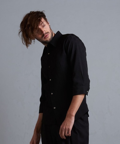 NO ID.(ノーアイディ)の「【NO ID.】Pattern 7th Sleeve Shirt / パターン 7分袖 シャツ(シャツ/ブラウス・メンズ・サックスブルー/ブラック/ホワイト・1/2)」の18枚目の写真