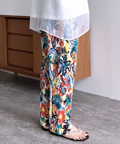 LAURA ASHLEY フラワープリントプリーツパンツ セール】フラワープリントプリーツパンツ（その他パンツ）｜reca（レカ