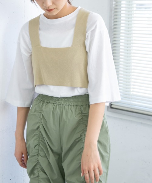 KBF(ケイビーエフ)の「BACKクロスニットビスチェ(ニット/セーター・レディース・ブラック/ベージュ・ONE)」の15枚目の写真