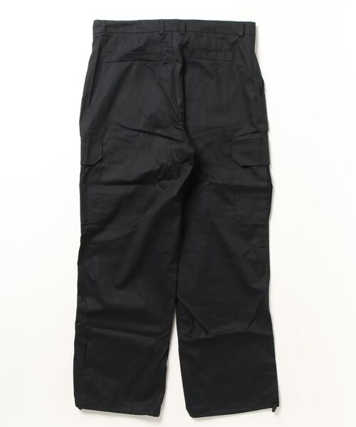 BROKEN BASE（ブロークンベース）の「ワンポイント刺繍ワイドカーゴパンツ（カーゴパンツ・メンズ・ブラック/カーキ・MEDIUM/LARGE）」の6枚目の写真