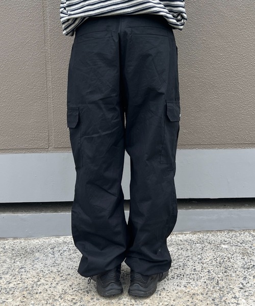 BROKEN BASE（ブロークンベース）の「ワンポイント刺繍ワイドカーゴパンツ（カーゴパンツ・メンズ・ブラック/カーキ・MEDIUM/LARGE）」の21枚目の写真