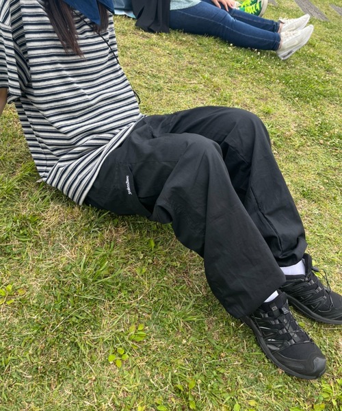 BROKEN BASE（ブロークンベース）の「ワンポイント刺繍ワイドカーゴパンツ（カーゴパンツ・メンズ・ブラック/カーキ・MEDIUM/LARGE）」の7枚目の写真