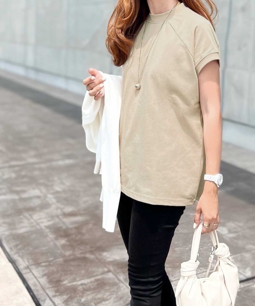 classicalelf(クラシカルエルフ)の「綿100%USAコットン、大人のモックネックラグランTシャツ。(Tシャツ/カットソー・レディース・ベージュ/ブラウン/グレイッシュベージュ/ブラウン系その他・X-LARGE/LARGE/MEDIUM/XX-LARGE)」の19枚目の写真