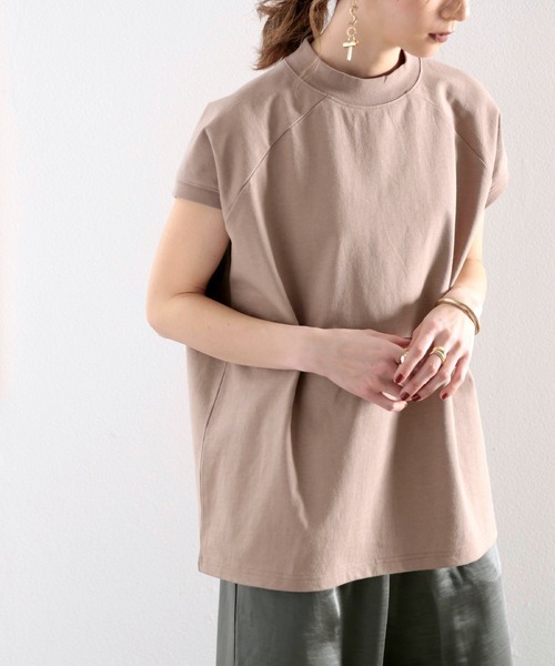 classicalelf(クラシカルエルフ)の「綿100%USAコットン、大人のモックネックラグランTシャツ。(Tシャツ/カットソー・レディース・ベージュ/ブラウン/グレイッシュベージュ/ブラウン系その他・X-LARGE/LARGE/MEDIUM/XX-LARGE)」の6枚目の写真