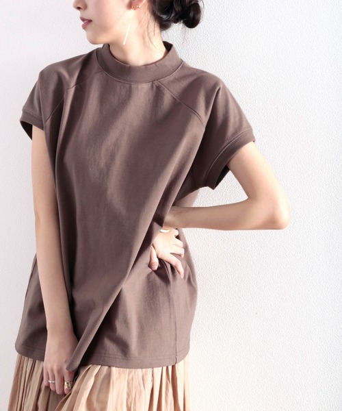 classicalelf(クラシカルエルフ)の「綿100%USAコットン、大人のモックネックラグランTシャツ。(Tシャツ/カットソー・レディース・ベージュ/ブラウン/グレイッシュベージュ/ブラウン系その他・X-LARGE/LARGE/MEDIUM/XX-LARGE)」の11枚目の写真