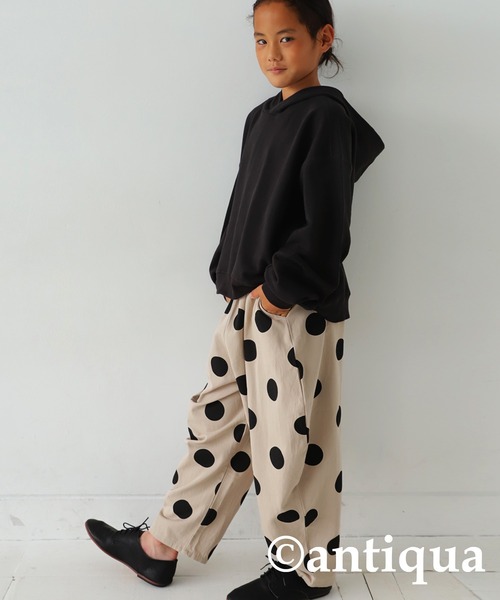 antiqua（アンティカ）の「綿100%裏毛プルオーバーパーカー（パーカー・キッズ・ブラック/ピンク/グリーン/イエロー/杢グレー/レッド・150/140/130/160）」の9枚目の写真