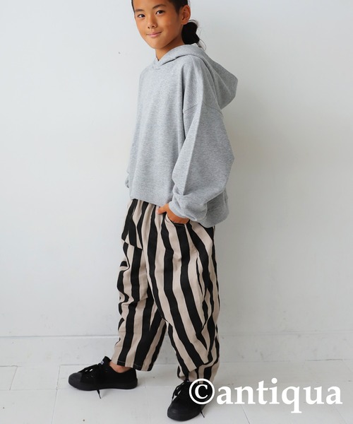 antiqua（アンティカ）の「綿100%裏毛プルオーバーパーカー（パーカー・キッズ・ブラック/ピンク/グリーン/イエロー/杢グレー/レッド・150/140/130/160）」の15枚目の写真