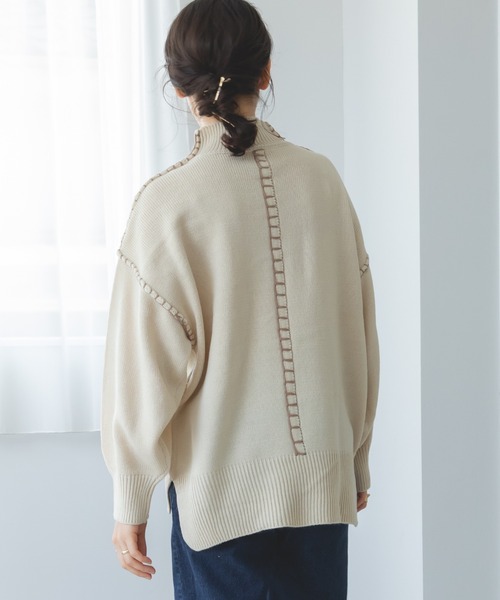 pairmanon（ペアマノン）の「【ママサイズ】モックネック ハンドステッチ ニット（ニット/セーター・レディース・アイボリー/モカ/ブルー・FREE）」の2枚目の写真