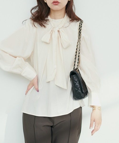 natural couture(ナチュラルクチュール)の「2WAYクラシカルボータイブラウス(シャツ/ブラウス・レディース・アイボリー/その他1/ピンクベージュ/ブルー/チャコールグレー・FREE)」の8枚目の写真