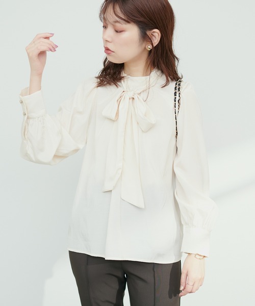 natural couture(ナチュラルクチュール)の「2WAYクラシカルボータイブラウス(シャツ/ブラウス・レディース・アイボリー/その他1/ピンクベージュ/ブルー/チャコールグレー・FREE)」の9枚目の写真