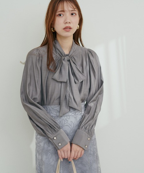 natural couture(ナチュラルクチュール)の「2WAYクラシカルボータイブラウス(シャツ/ブラウス・レディース・アイボリー/その他1/ピンクベージュ/ブルー/チャコールグレー・FREE)」の13枚目の写真