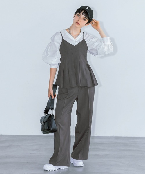 PAGEBOY(ページボーイ)の「プリーツキャミ2PSET(サロペット/オーバーオール・レディース・モカ/ブラック・FREE)」の2枚目の写真