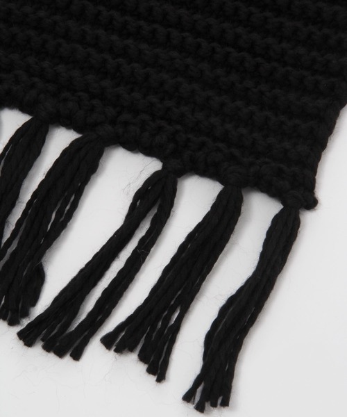 FOREVER 21（フォーエバー トゥエンティーワン）の「ざっくり編みマフラー（マフラー・レディース・ホワイト系その他3/ブラック・FREE）」の3枚目の写真