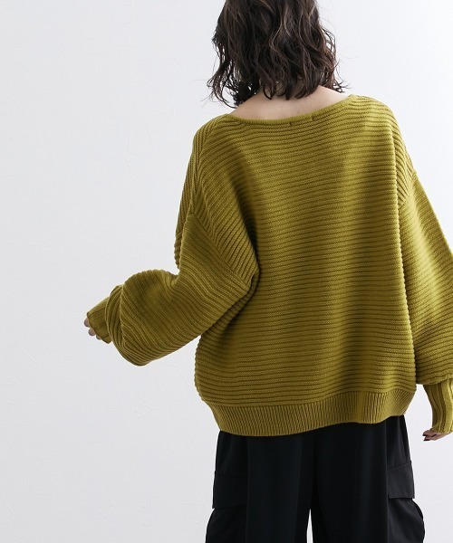 Soiunique（スワユニーク）の「袖口リブデザインオーバーサイズニット ［Soiunique］（ニット/セーター・レディース・ブラック/カーキ/グレイッシュベージュ/チャコールグレー・L/M/LL）」の17枚目の写真