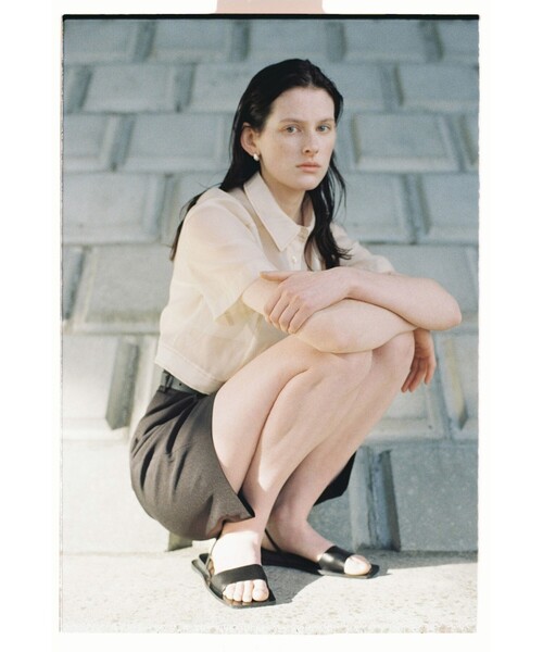 Ray BEAMS（レイビームス）の「REMME / バック ストラップ サンダル（サンダル・レディース・オフホワイト/ブラック・36/37/38/39）」の8枚目の写真