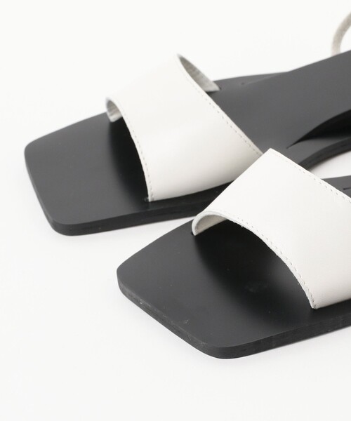 Ray BEAMS（レイビームス）の「REMME / バック ストラップ サンダル（サンダル・レディース・オフホワイト/ブラック・36/37/38/39）」の10枚目の写真