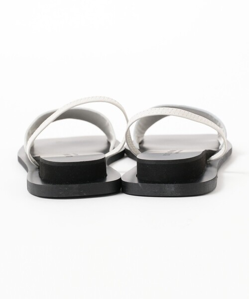 Ray BEAMS（レイビームス）の「REMME / バック ストラップ サンダル（サンダル・レディース・オフホワイト/ブラック・36/37/38/39）」の14枚目の写真