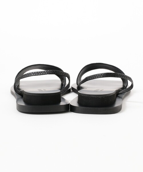 Ray BEAMS（レイビームス）の「REMME / バック ストラップ サンダル（サンダル・レディース・オフホワイト/ブラック・36/37/38/39）」の21枚目の写真