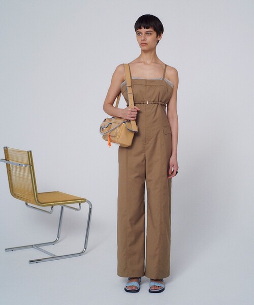 Ray BEAMS（レイビームス）の「Casselini × Ray BEAMS / 別注 キューブ ポケット バッグ（ショルダーバッグ・レディース・ベージュ/ブラック・ONE SIZE）」の8枚目の写真