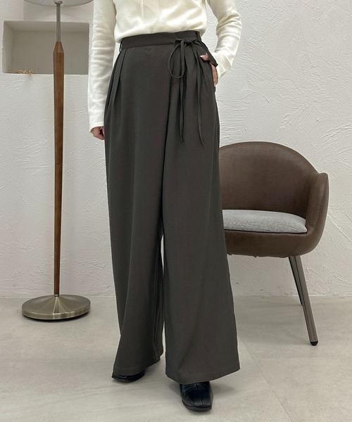 apres jour clair(アプレジュールクレア)の「【apres jour clair】ラップリボンワイドパンツ【ZOZOTOWN限定アイテム】(スラックス・レディース・カーキ/アイボリー/チャコールグレー・X-LARGE/SMALL/MEDIUM)」の3枚目の写真
