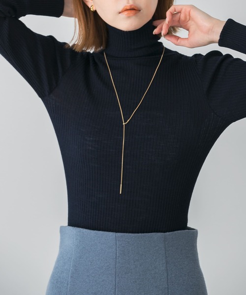 URBAN RESEARCH ROSSO WOMEN(アーバンリサーチ ロッソ)の「Y字ロングネックレス(ネックレス・レディース・ゴールド・FREE)」の1枚目の写真