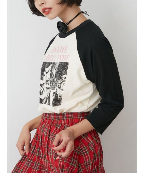 jouetie(ジュエティ)の「グランジロックラグランロンT(Tシャツ/カットソー・レディース・ブラック/オフホワイト/ブルー・MEDIUM)」の5枚目の写真