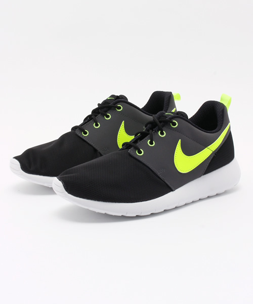 CIAOPANIC TYPY（チャオパニックティピー）の「【NIKE】ナイキローシランGS（スニーカー・レディース・ブラック・24cm/24.5cm/23.5cm）」の5枚目の写真