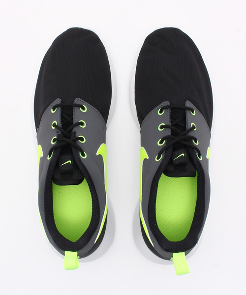 CIAOPANIC TYPY（チャオパニックティピー）の「【NIKE】ナイキローシランGS（スニーカー・レディース・ブラック・24cm/24.5cm/23.5cm）」の6枚目の写真
