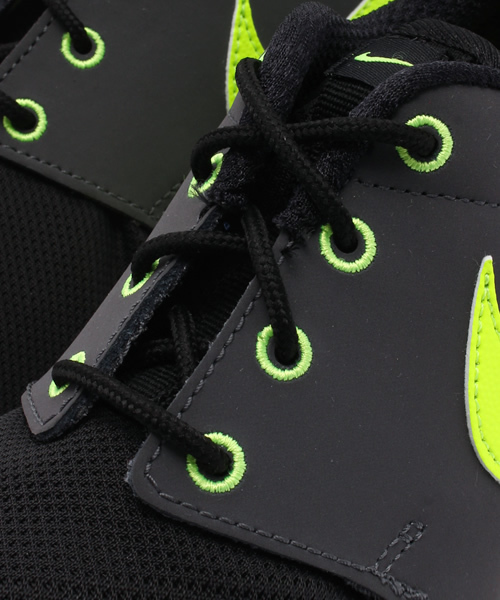 CIAOPANIC TYPY（チャオパニックティピー）の「【NIKE】ナイキローシランGS（スニーカー・レディース・ブラック・24cm/24.5cm/23.5cm）」の8枚目の写真