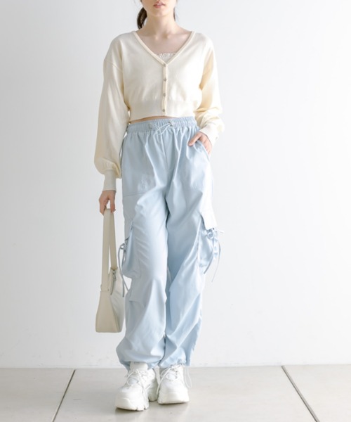 OLIVE des OLIVE(オリーブデオリーブ)の「【WEB限定】ハートボタンカーディガン 1041050120(カーディガン/ボレロ・レディース・イエロー/オフホワイト/ブラック/サックスブルー・FREE)」の5枚目の写真