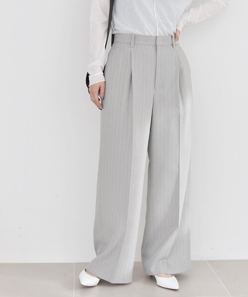 quaranciel(カランシエル)の「quaranciel:〈洗濯機可能〉ピンストライプ タック ワイド パンツ(スラックス・レディース・ネイビー/ライトグレー・36/38/40)」の1枚目の写真