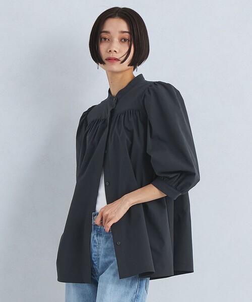 green label relaxing（グリーンレーベルリラクシング）の「【WEB限定】バンドカラー ギャザー ブラウス -ウォッシャブル・吸水速乾・UVカット-（シャツ/ブラウス・レディース・ホワイト/ベージュ/ネイビー・FREE）」の3枚目の写真