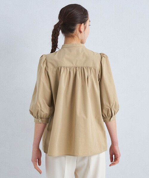 green label relaxing（グリーンレーベルリラクシング）の「【WEB限定】バンドカラー ギャザー ブラウス -ウォッシャブル・吸水速乾・UVカット-（シャツ/ブラウス・レディース・ホワイト/ベージュ/ネイビー・FREE）」の14枚目の写真