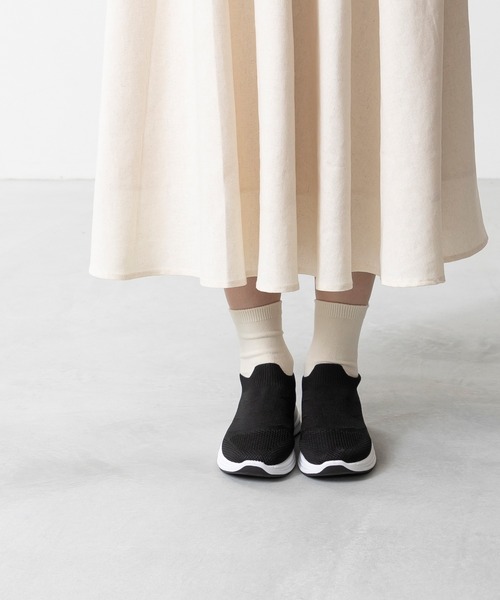 welleg（ウェレッグ）の「やわらかフィット ニットスニーカー（スニーカー・レディース・ブラック系その他・36/37/38/39/40/41）」の13枚目の写真