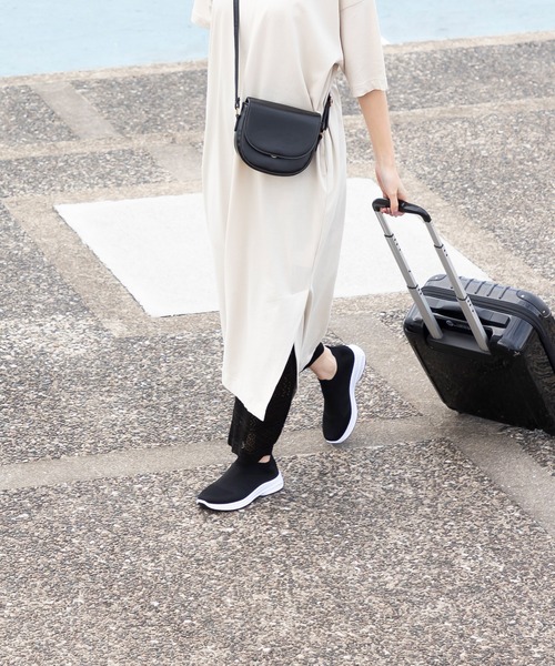 welleg（ウェレッグ）の「やわらかフィット ニットスニーカー（スニーカー・レディース・ブラック系その他・36/37/38/39/40/41）」の6枚目の写真