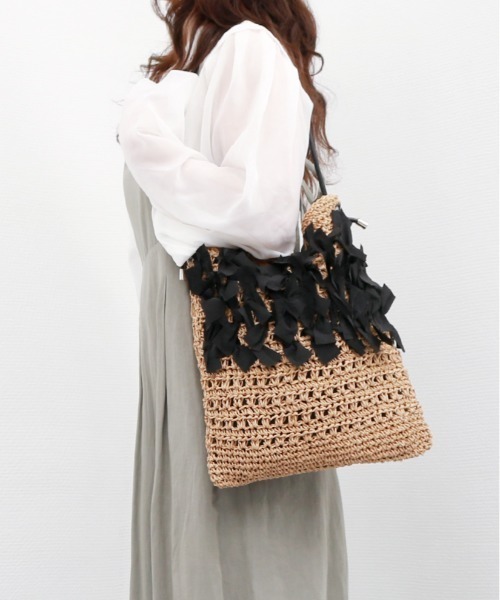 cache cache(カシュ カシュ)の「カシュカシュ cachecache / ペーパー手編みリボントート(かごバッグ・レディース・ブラック/ホワイト/グレー/カーキ・FREE)」の1枚目の写真
