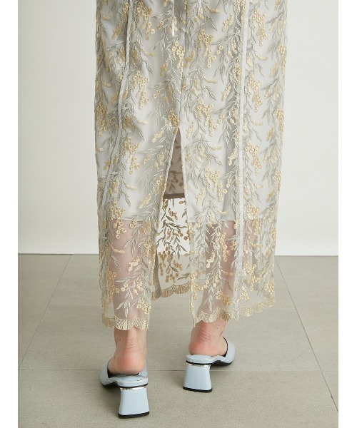 LILY BROWN（リリーブラウン）の「エンブロイダリーラインタイトスカート（スカート・レディース・ライトベージュ/ブラック/オリーブ・0/1）」の16枚目の写真