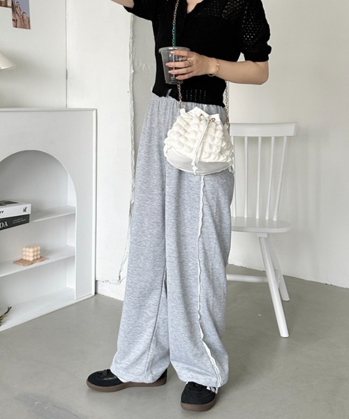 CLEA（クレア）の「サイドレースラインルーズスウェットパンツ（スウェットパンツ・レディース・ブラック/グレー・FREE）」の16枚目の写真